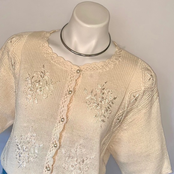 v i n t a g e :: Whimsy Floral Pearl Embroidered Granny Knit Cardigan - Picture 11 of 11